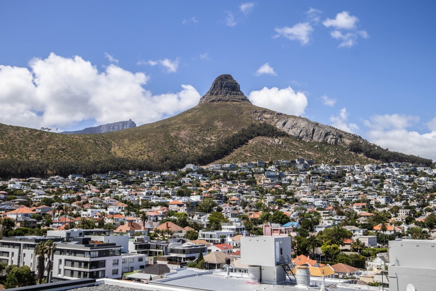 To Let 1 Bedroom Property for Rent in Sea Point Western Cape